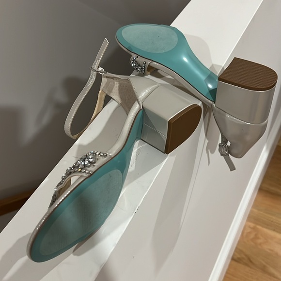 BETSEY JOHNSON ~ evening sandals ~ size 9.5 - Picture 14 of 16